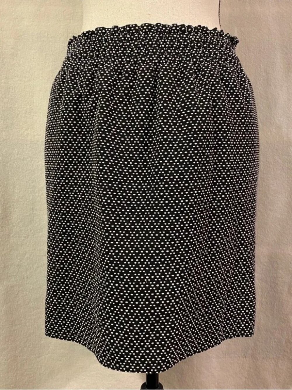 J. Crew black white dot jacquard elastic waist mini skirt